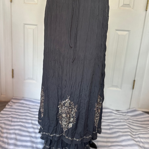 Robbi & Nikki  Sequin/Beaded Skirt - Picture 1 of 7